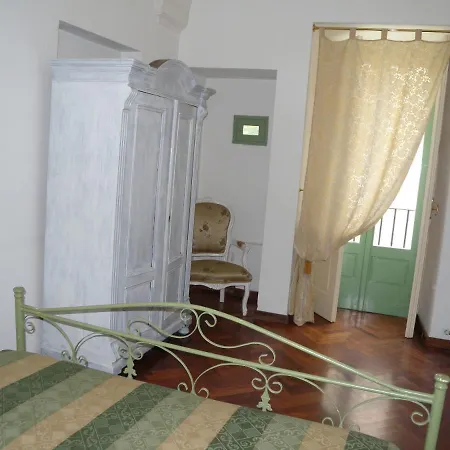 Maison Rococo