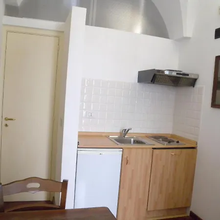 Maison Rococo * 马丁纳弗兰卡