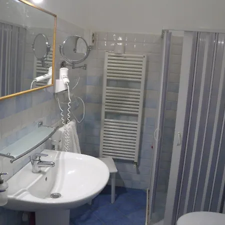 Maison Rococo * 马丁纳弗兰卡