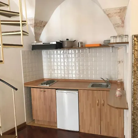 Maison Rococo * 马丁纳弗兰卡