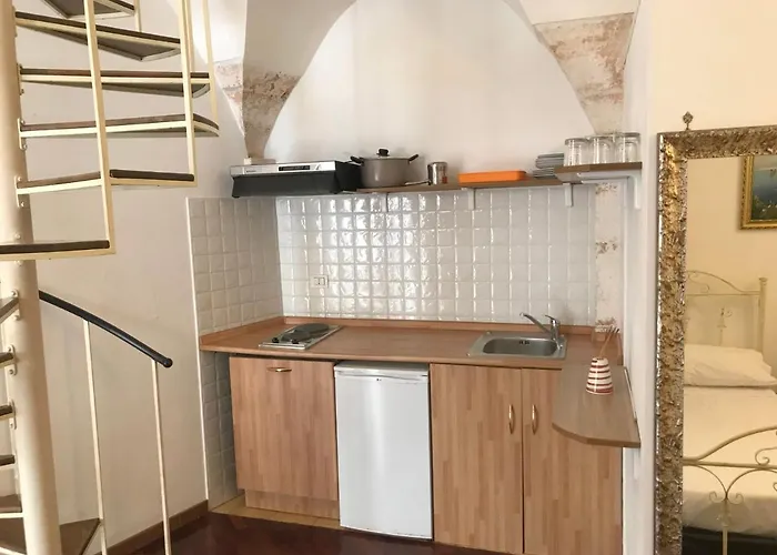 Maison Rococo * מרטינה פרנקה